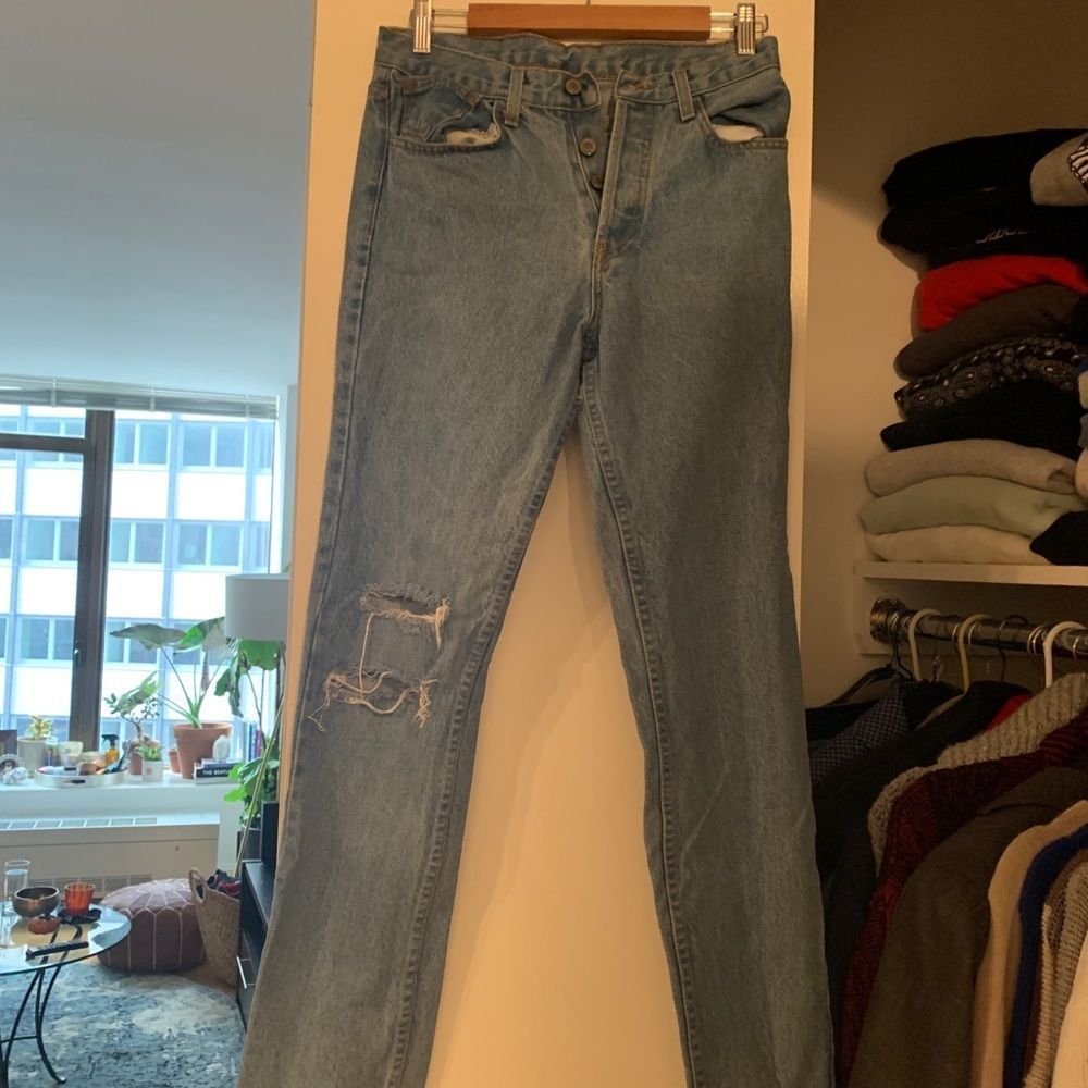 Brandy Melville Butt Rip Jeans - Picture 3 of 4